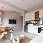 2br Flat W Modern Touches