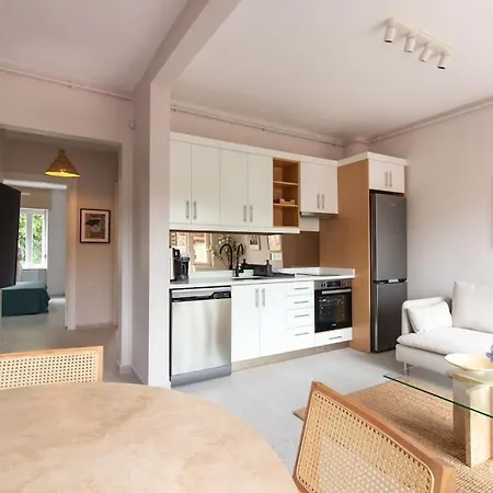 2br Flat W Modern Touches Apartment Adalar